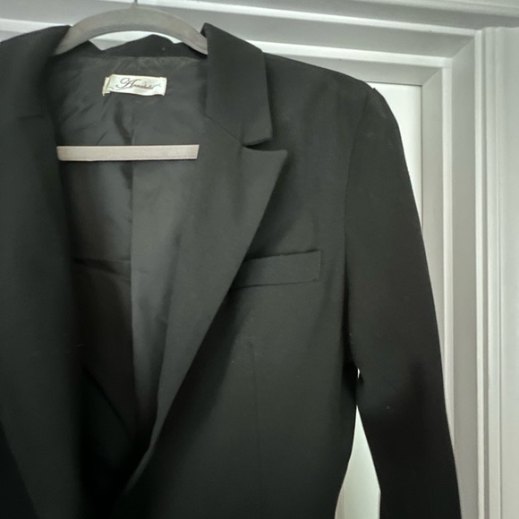 Black blazer size M. One button in front - Picture 3 of 11